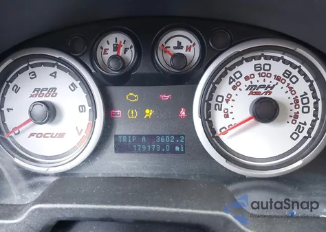 2010 Ford Focus Sel z USA, uszkodzony, nr VIN 1FAHP3HNIAWI57556